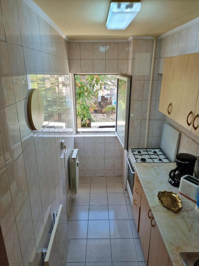 Charming And Intimate Getaway In Bucharest - Near Unirii Square Lägenhet Exteriör bild